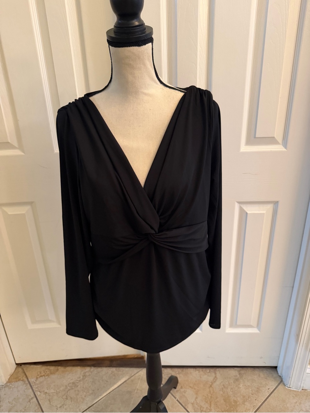 Boston Proper Black Twist-Front V-Neck Women's Top